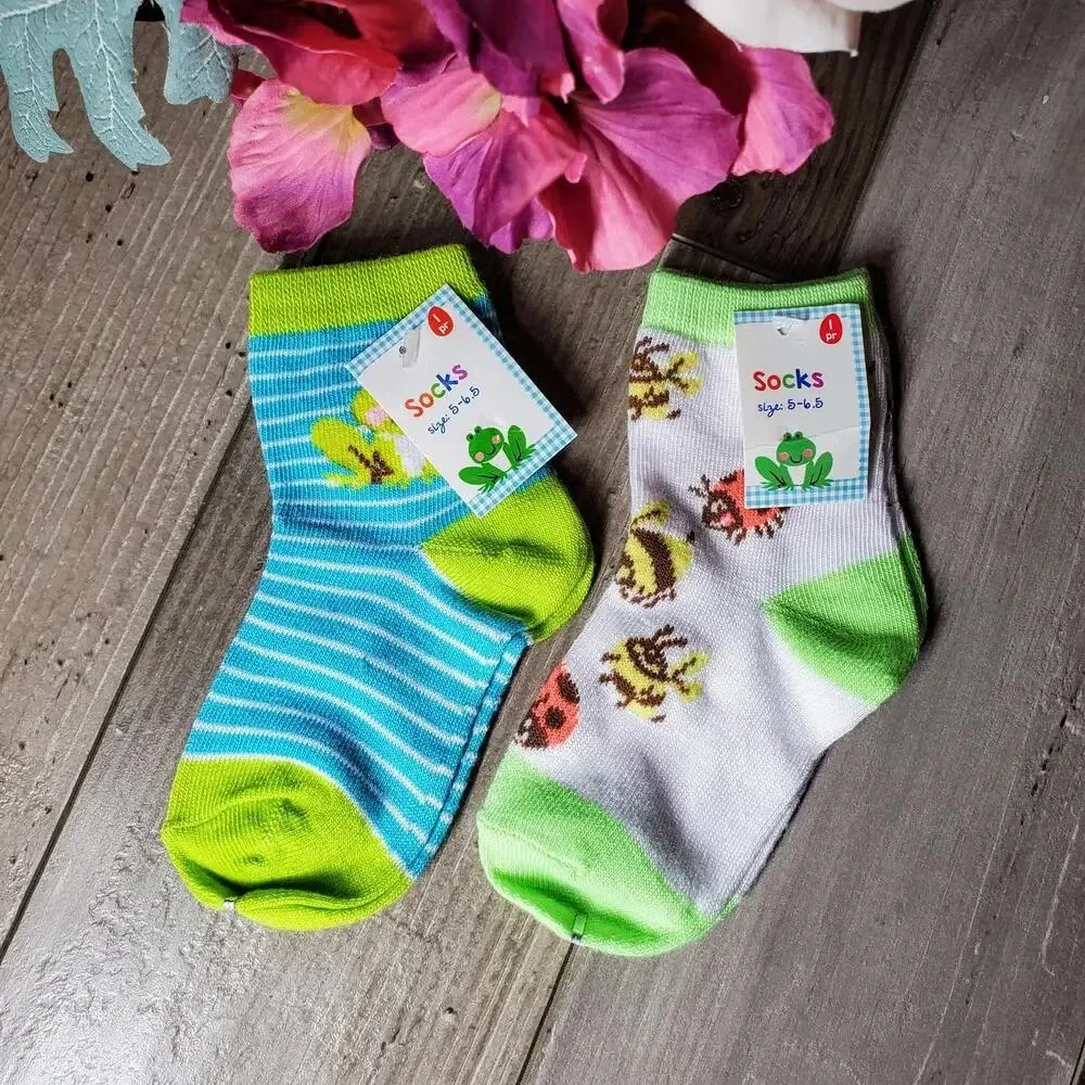 NWT 2 Pairs of Baby Socks - Bugs and Frogs - Size 5-6.5 Baby Walker
